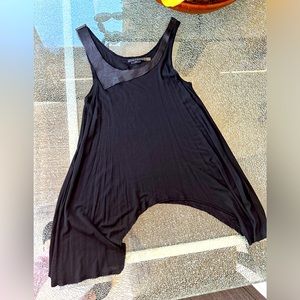 BLACK ALICE & OLIVIA FLOWING TANK SIZE SMALL GUC ASYMMETRICAL HEM